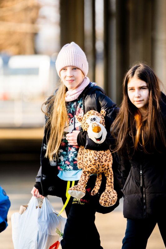 Sprijin internațional în acțiunile de întrajutorare a refugiaților ucraineni desfășurate de Arhiepiscopia Sucevei și Rădăuților 206712