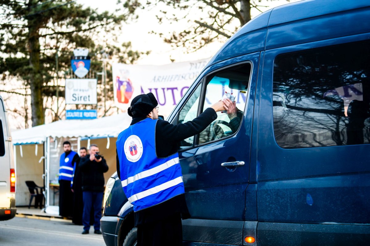 Sprijin internațional în acțiunile de întrajutorare a refugiaților ucraineni desfășurate de Arhiepiscopia Sucevei și Rădăuților 206741