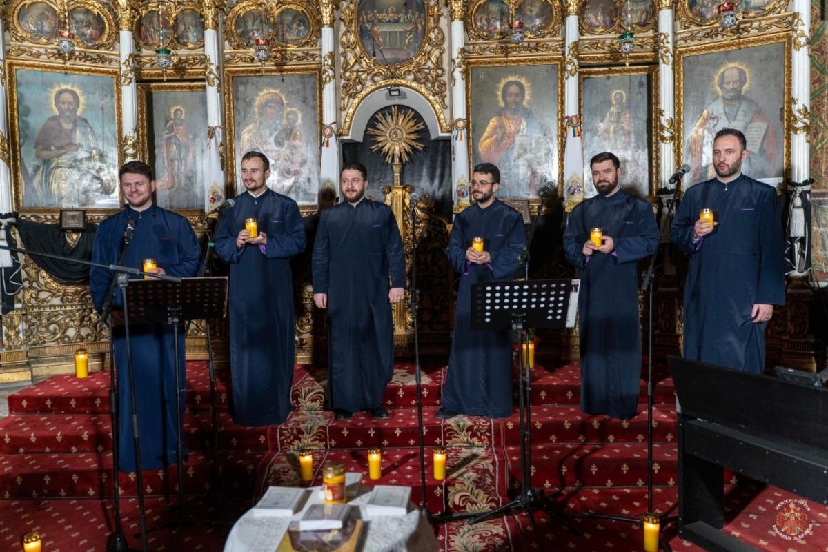 Concert al Coralei „Armonia” la Onești 206772