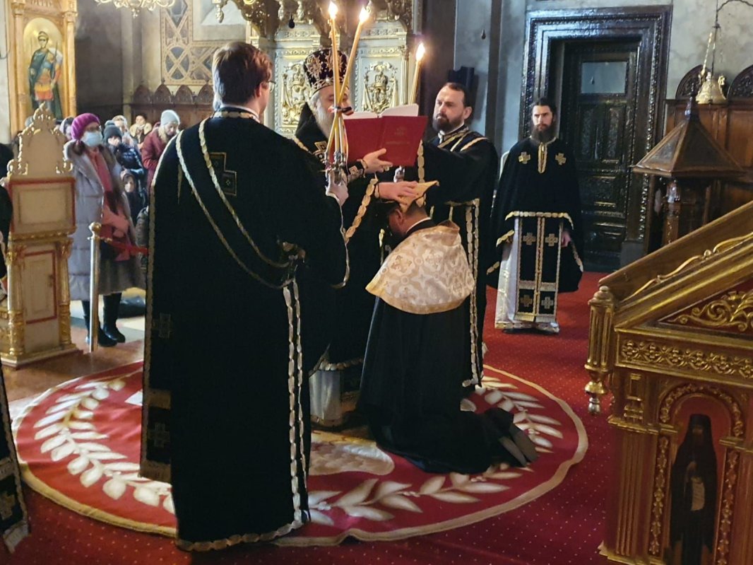 Slujire arhierească la Catedrala Mitropolitană din Iași 206915