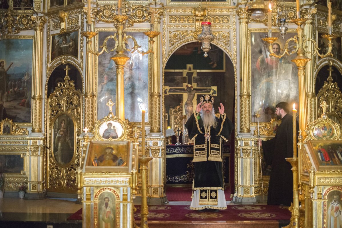 Slujire arhierească la Catedrala Mitropolitană din Iași 206935