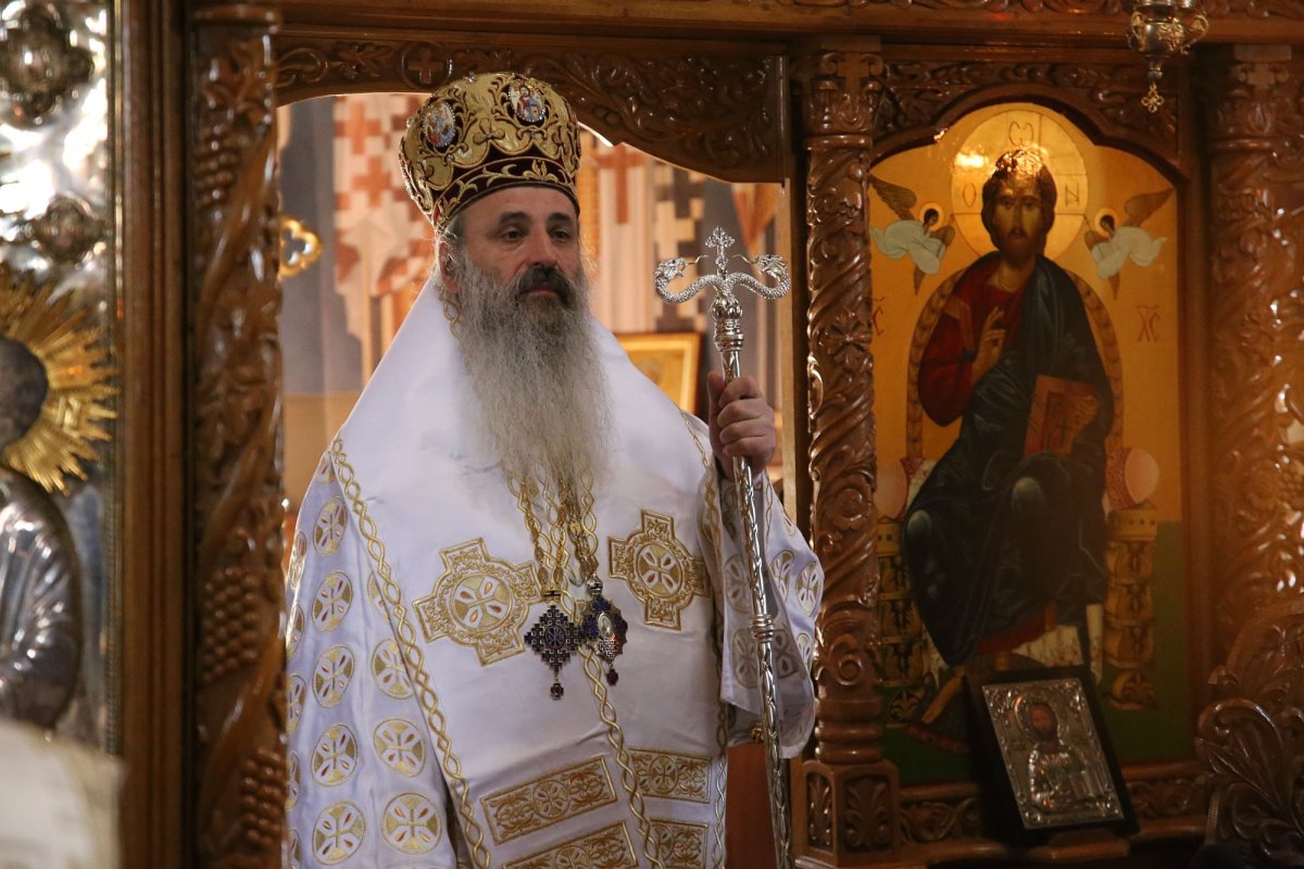 Slujire a Mitropolitului Moldovei și Bucovinei la Mănăstirea Sângeap-Basaraba 207027