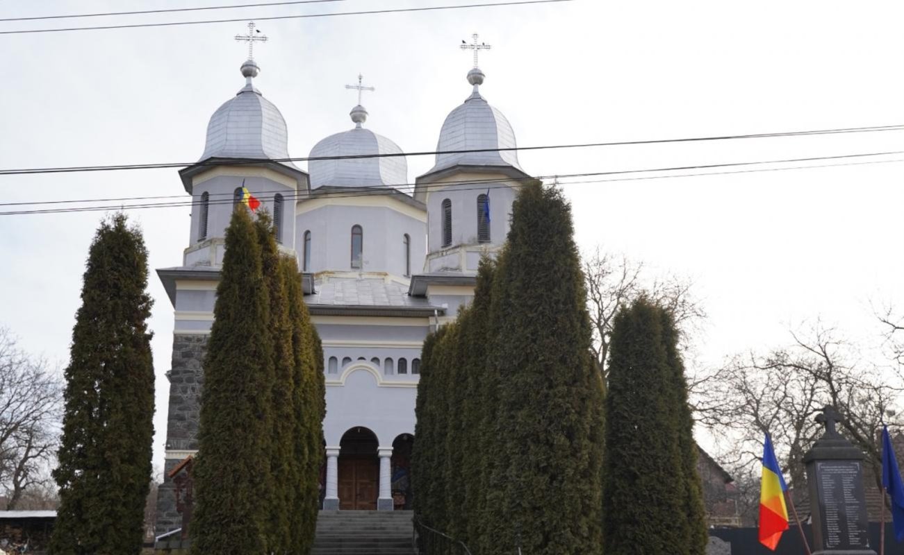 Liturghie arhierească în Parohia Vătava, Protopopiatul Reghin 207059