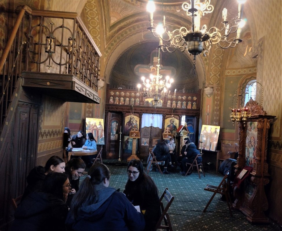 Uniţi în rugăciune şi prietenie 206882