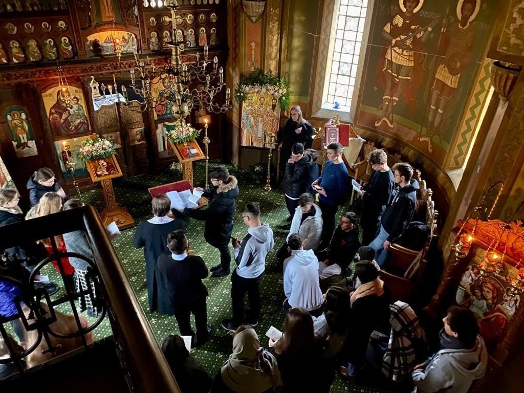 Uniţi în rugăciune şi prietenie 206884