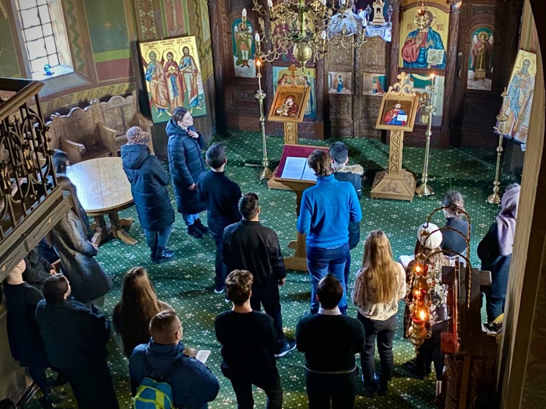 Uniţi în rugăciune şi prietenie 206885