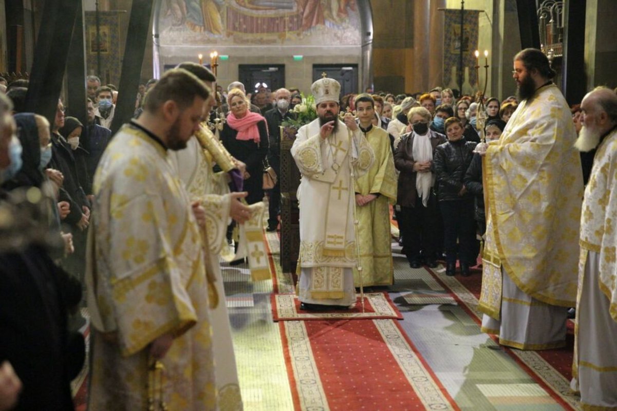 Îndemn la rugăciune la Catedrala Mitropolitană clujeană 207140