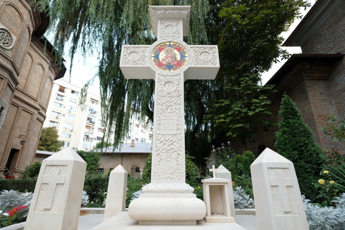 Salvarea sufletească a deţinuţilor politici a fost rugăciunea  207105