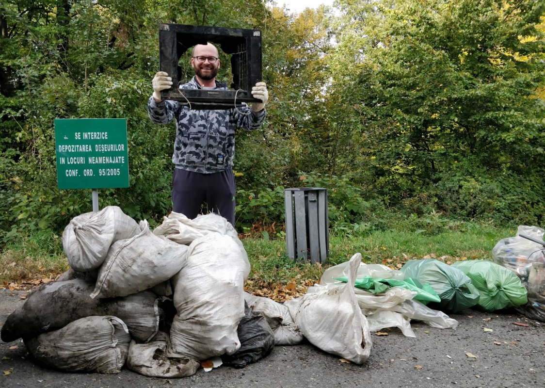 „Curăţăm România” în aprilie 207253