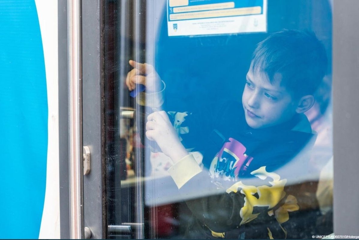 UNICEF - „Alături de fiecare copil, oriunde în lume” 207247