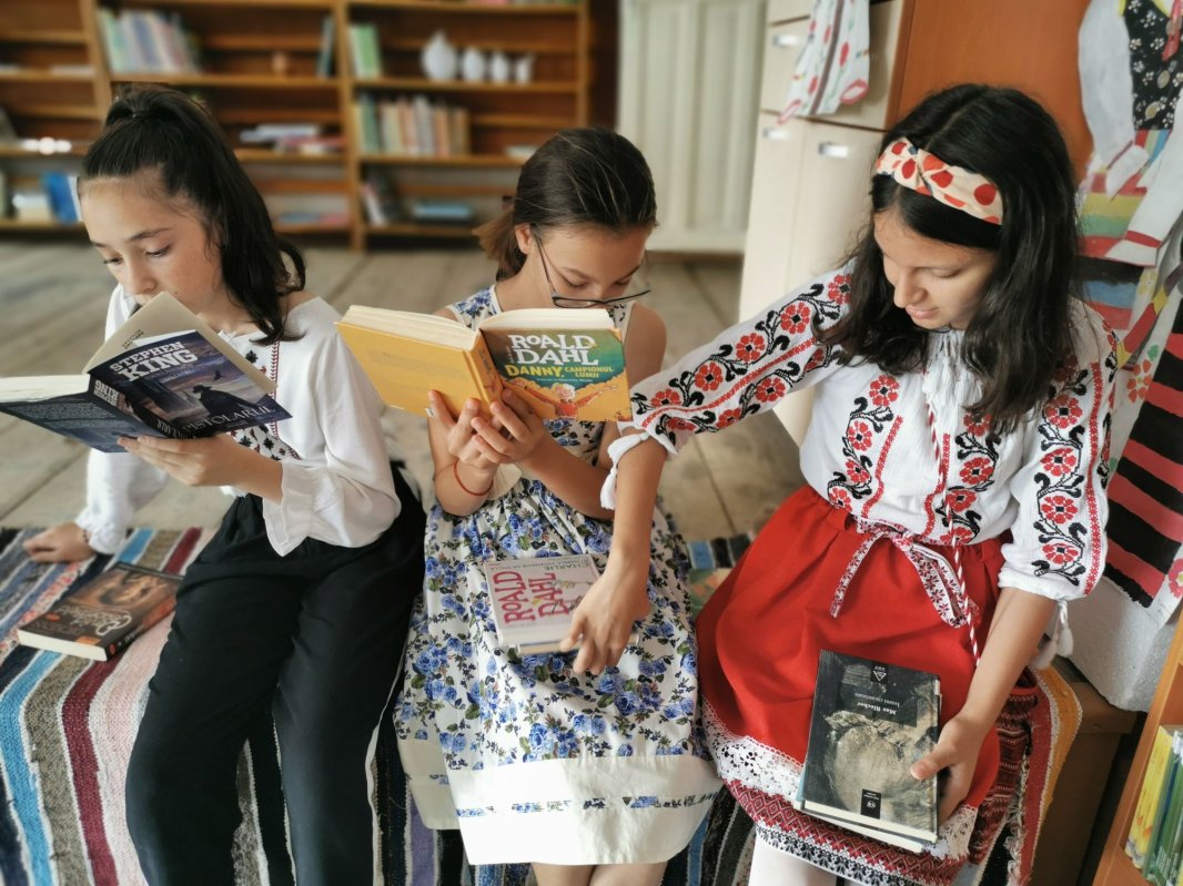 „Datorită dumneavoastră  eu cred în Dumnezeu” 207354