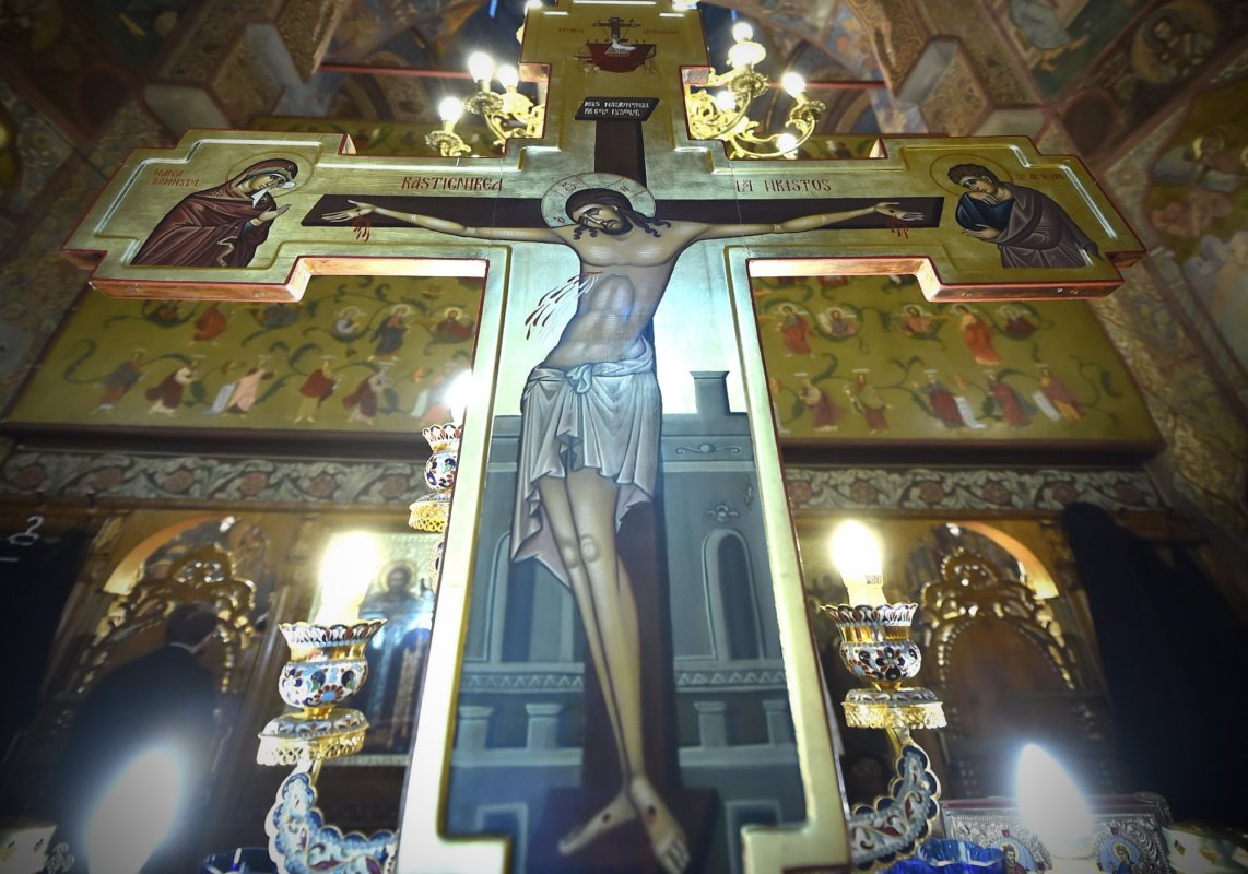 Sceptrul Împăratului, Slava Bisericii, nădejde și negrăit ajutor 207348