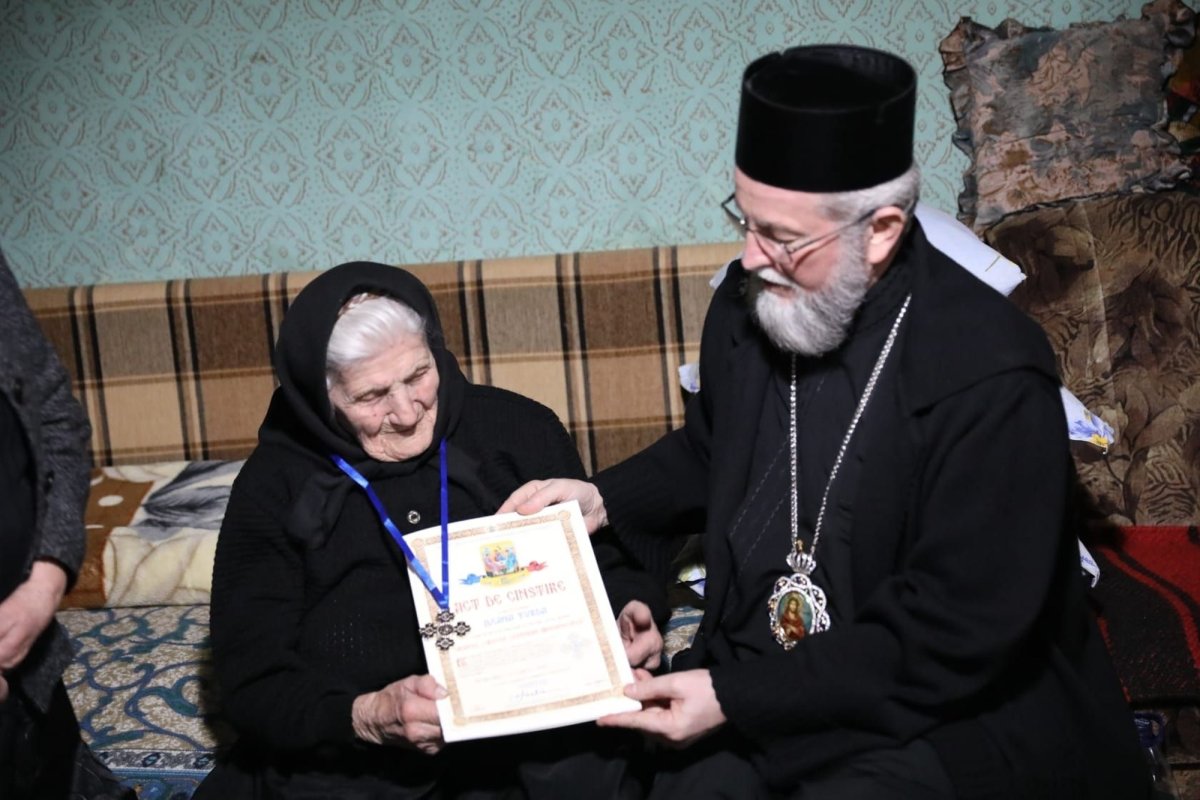 Liturghia Darurilor în Parohia Săpânţa, Maramureş 207383