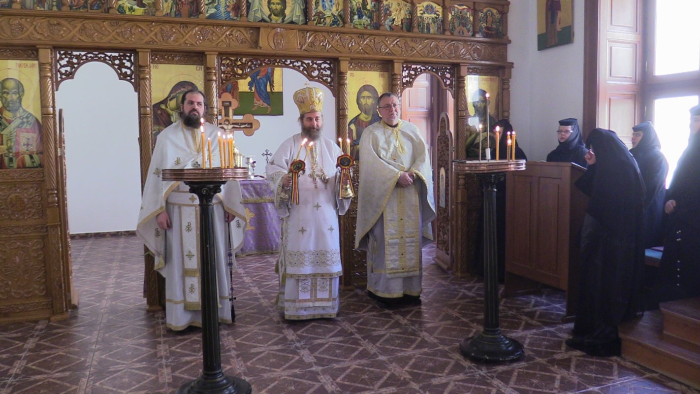 Slujire arhierească și călugărie la așezământul monahal românesc din Budapesta 207657