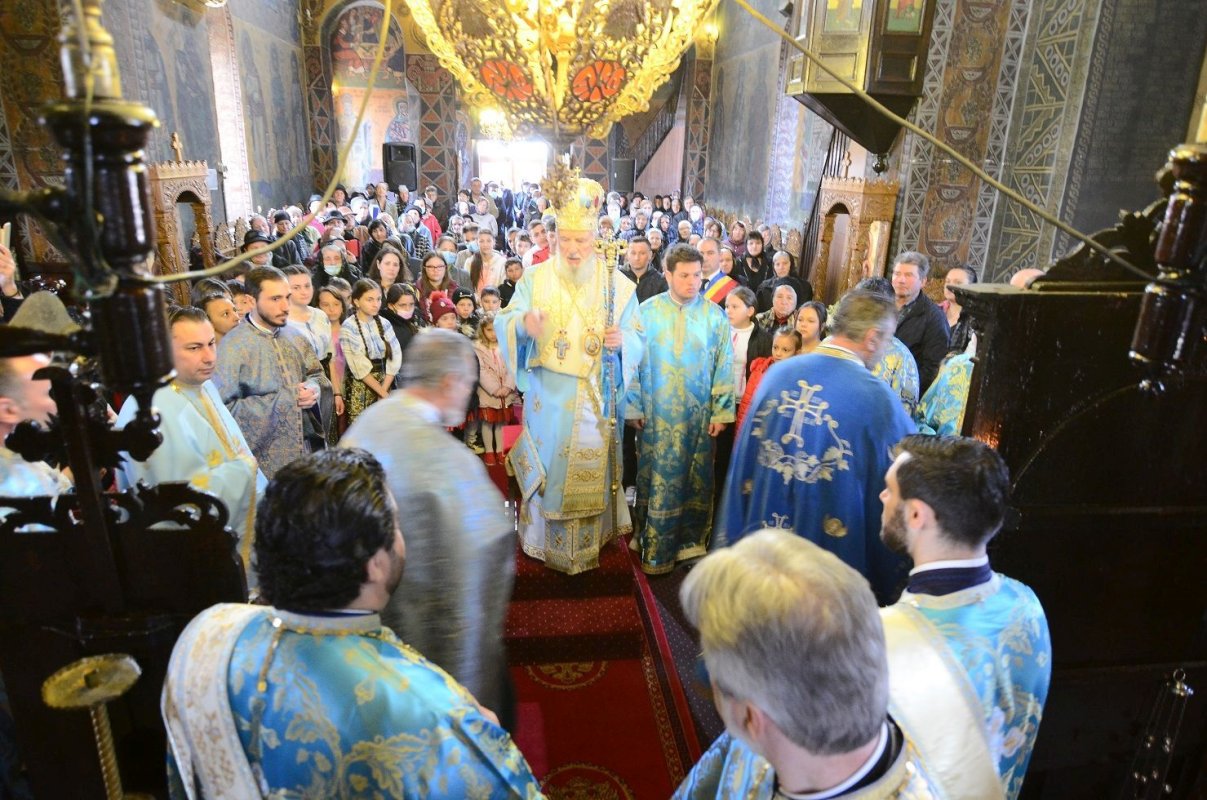 Hramul Parohiei Mărcești din Arhiepiscopia Târgoviștei 207710