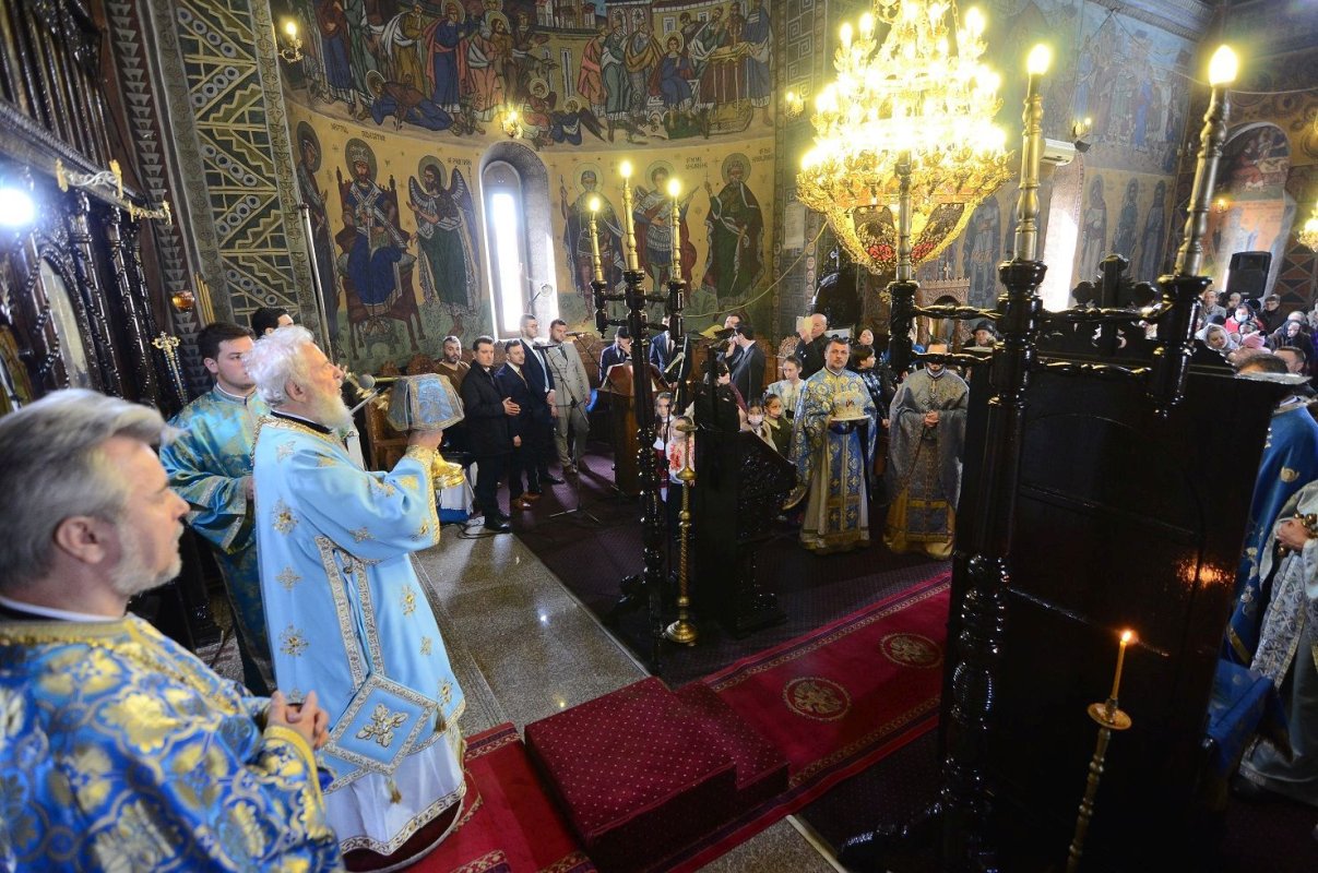 Hramul Parohiei Mărcești din Arhiepiscopia Târgoviștei 207716