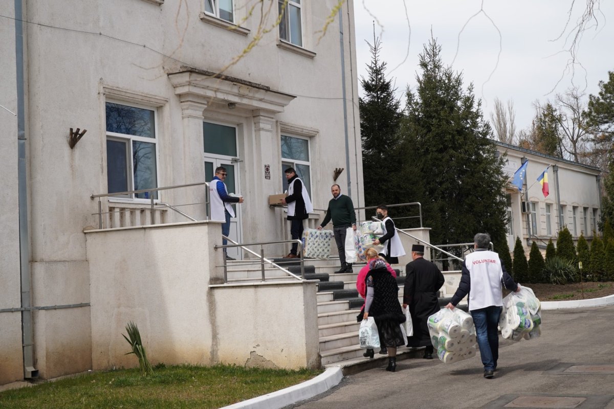 Acţiuni de sprijinire a persoanelor vulnerabile în Arhiepiscopia Dunării de Jos 208061