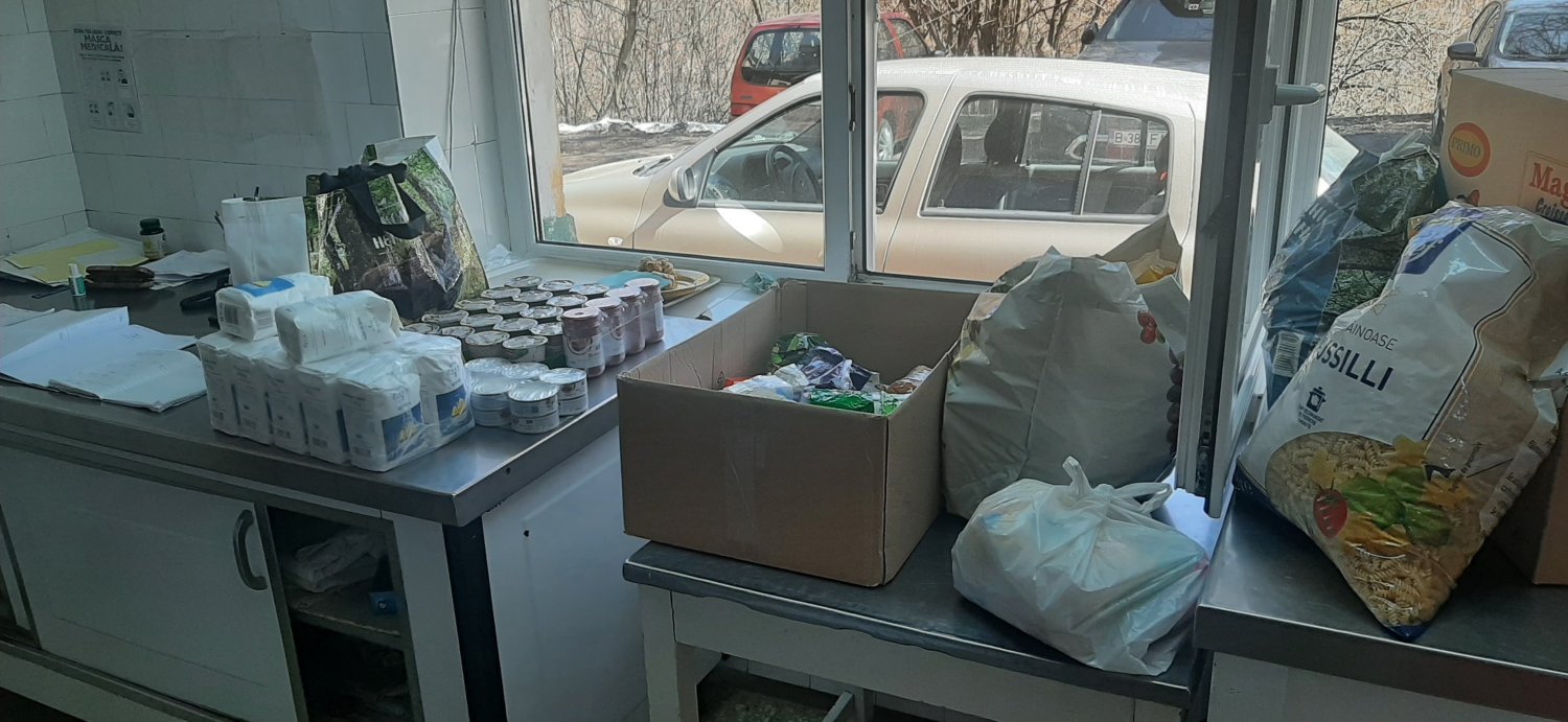 Alimente dăruite bolnavilor de la Spitalul de Pneumoftiziologie din Braşov 208038
