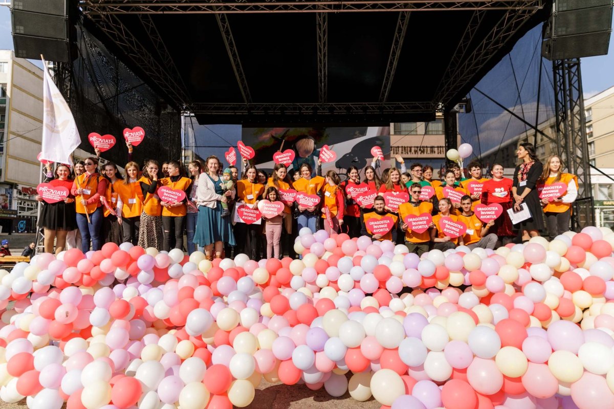 „Marșul pentru viață”, organizat în cinci municipii din Arhiepiscopia Iașilor 208031