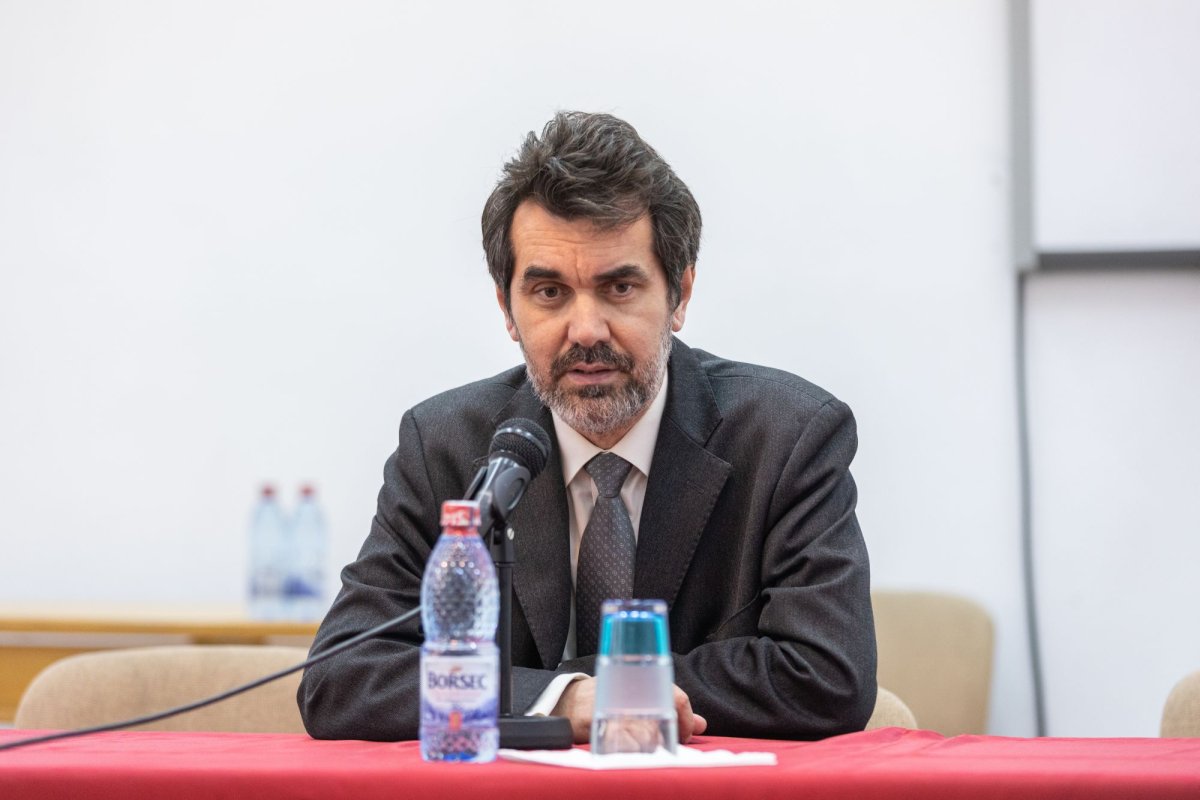 Lansarea volumului „Tehnicizarea inumană a vieţii” 208217