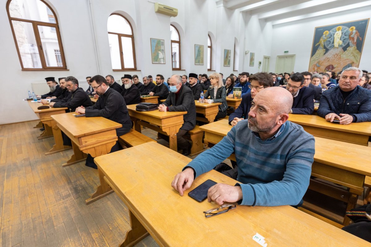 Lansarea volumului „Tehnicizarea inumană a vieţii” 208226