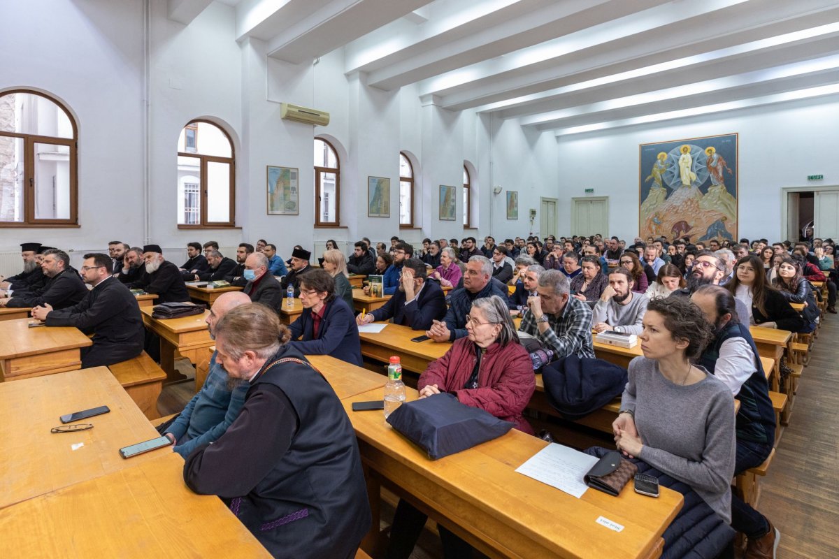 Lansarea volumului „Tehnicizarea inumană a vieţii” 208231