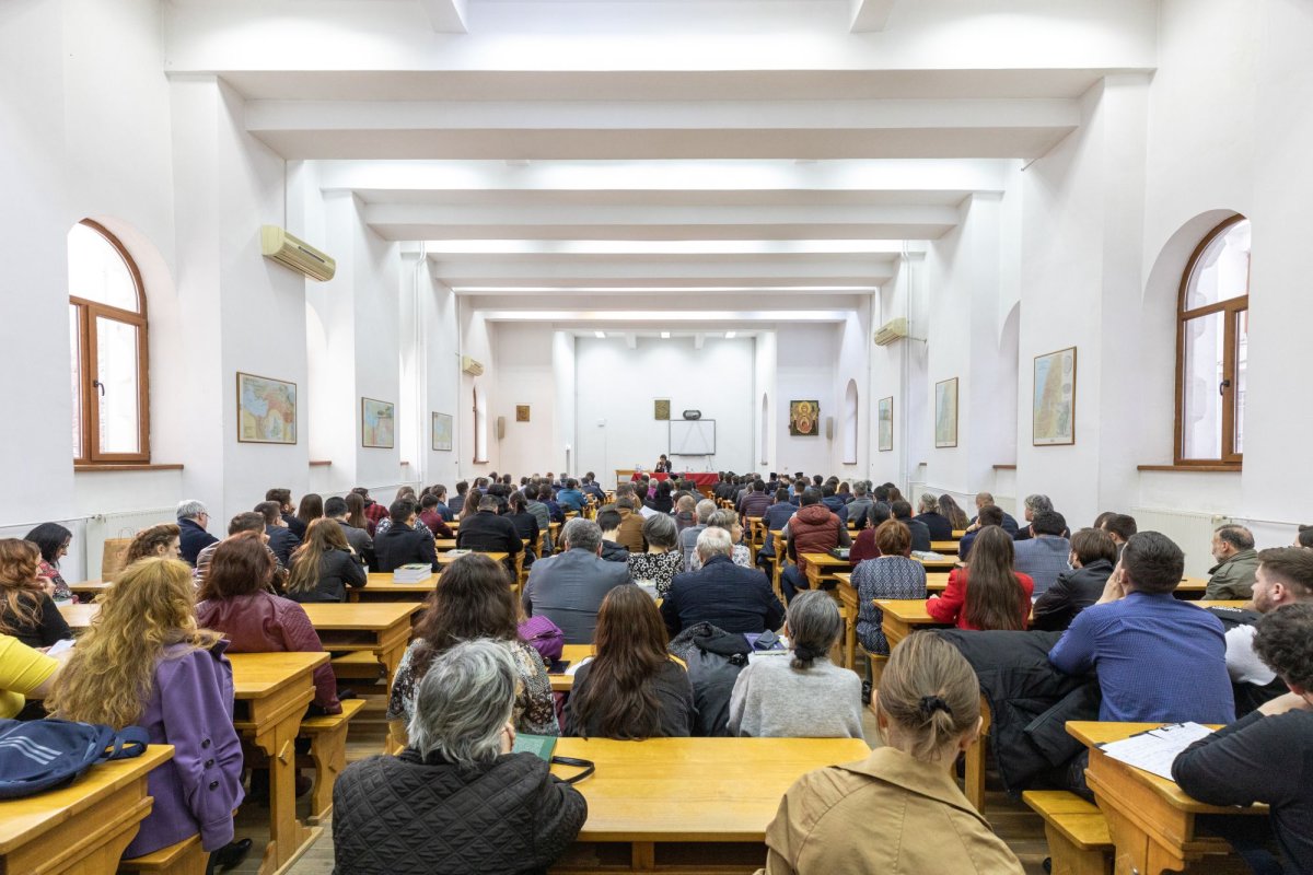 Lansarea volumului „Tehnicizarea inumană a vieţii” 208240