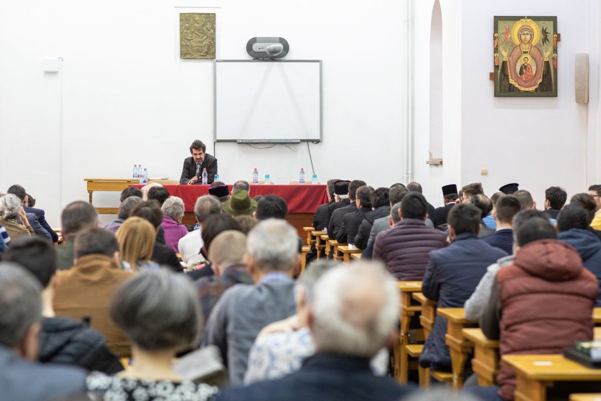 Lansarea volumului „Tehnicizarea inumană a vieţii” 208241