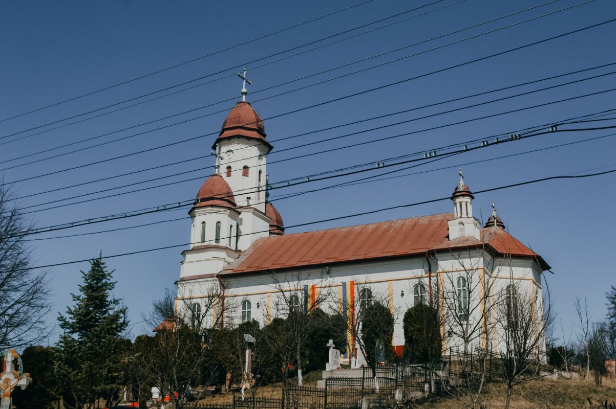 Sfinţirea capelei mortuare și a monumentului eroilor din Budești-Fânațe 208135