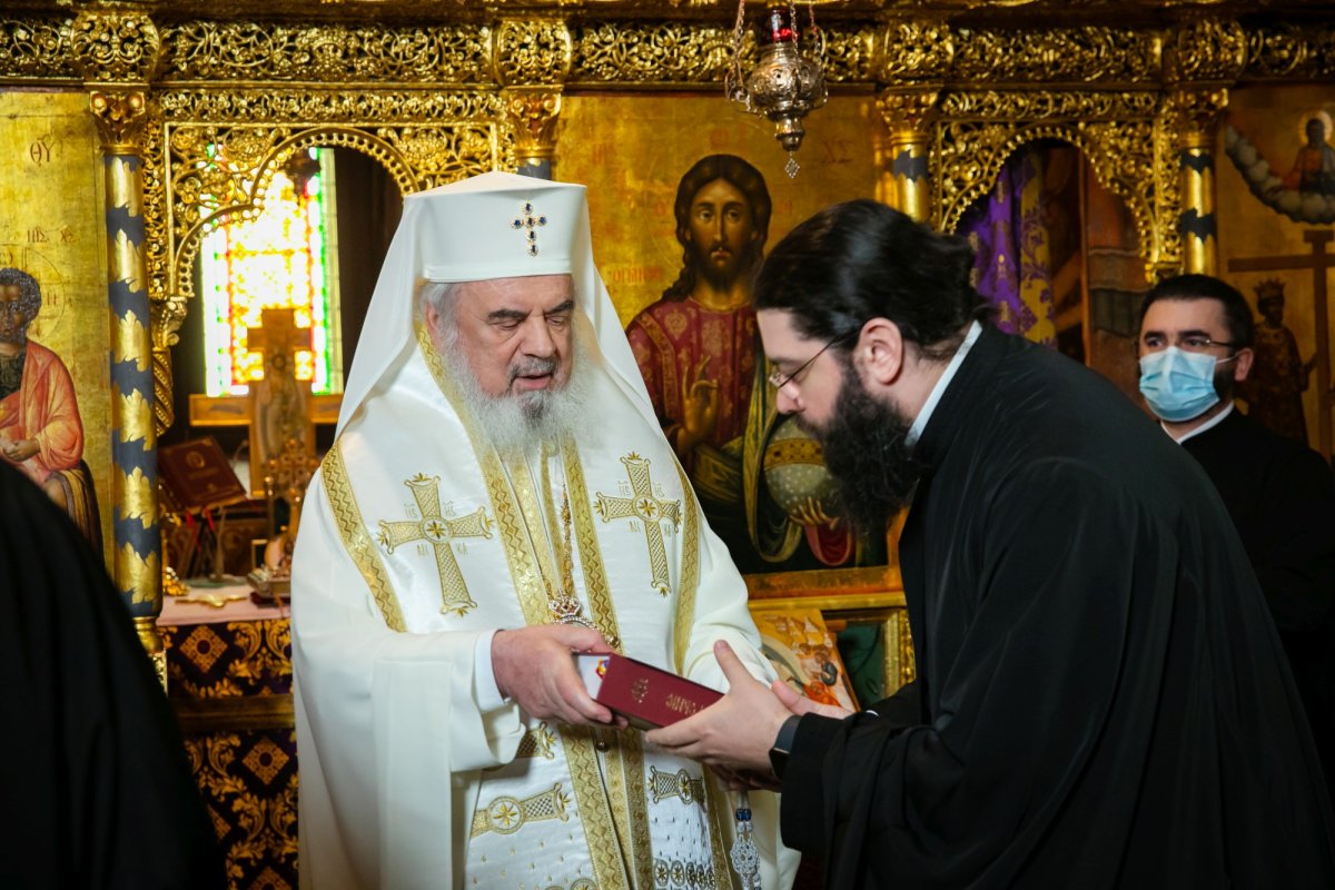 Hirotesii întru duhovnic la paraclisul istoric al Reședinței Patriarhale 208382