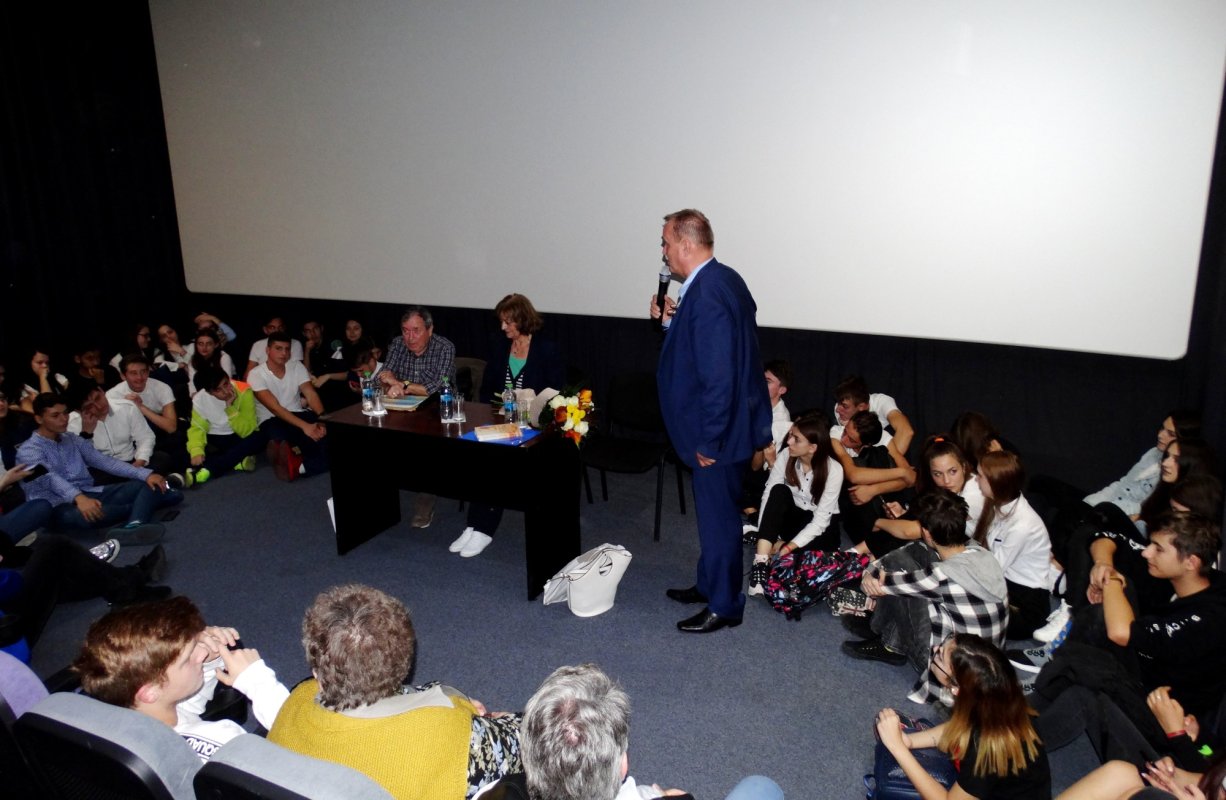 Pagini din istoria fascinantă a bibliotecii publice din Buzău 208254