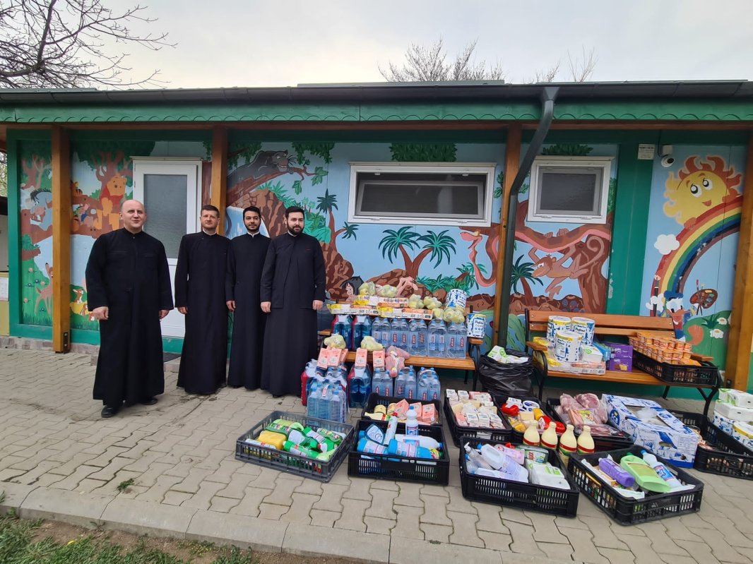 Acțiune filantropică în sprijinul copiilor din Prahova 208464