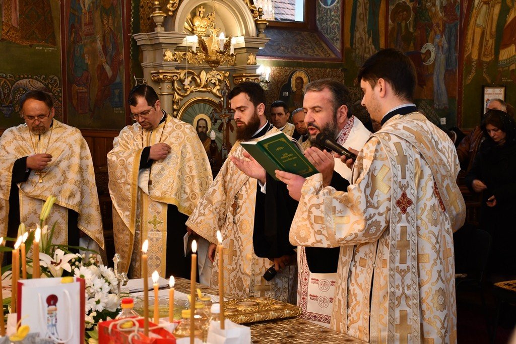 Proiect de intensificare a rugăciunii în Episcopia Caransebeşului 208426