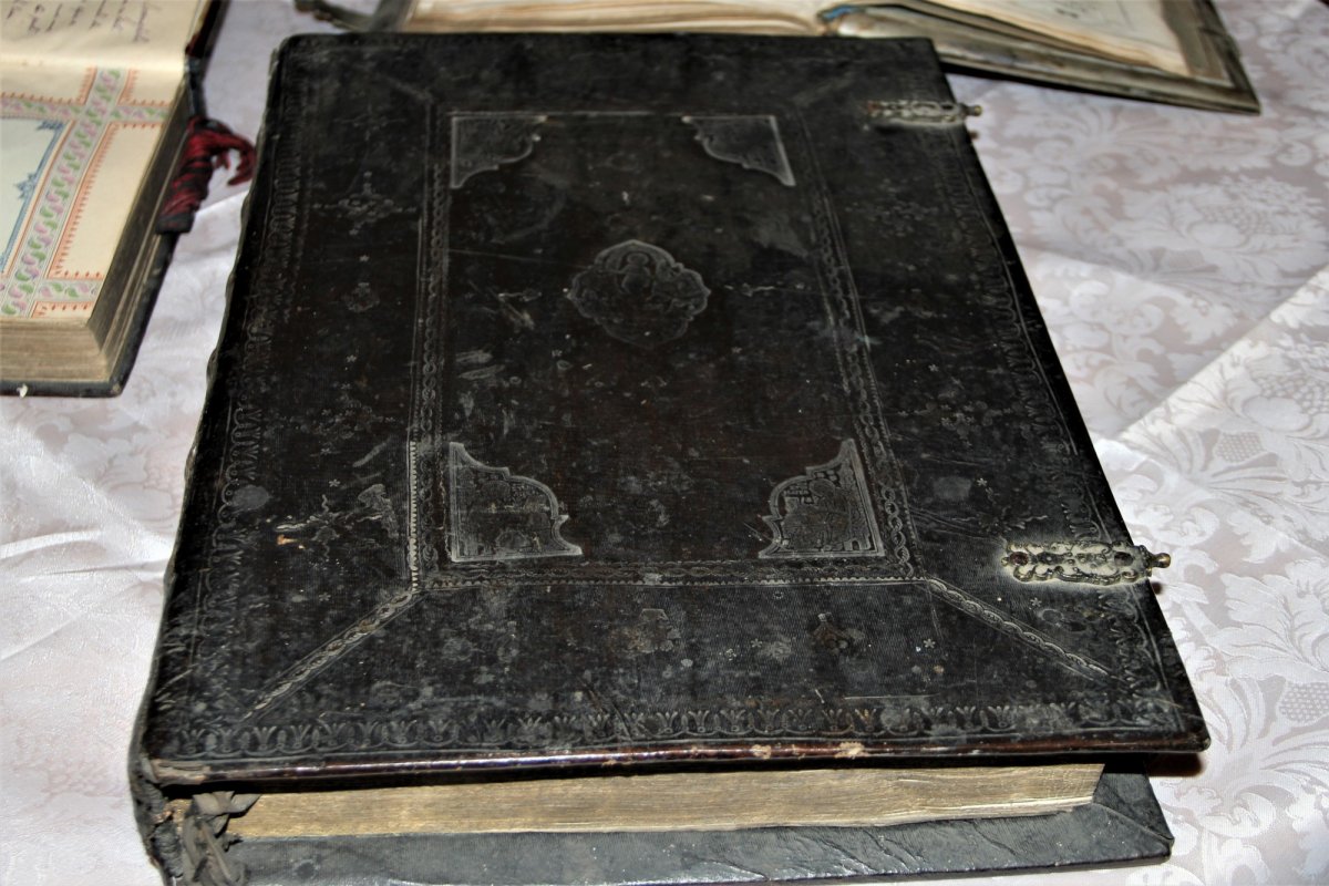 Biserica din Voineşti, moştenire a familiei Negruzzi 208478