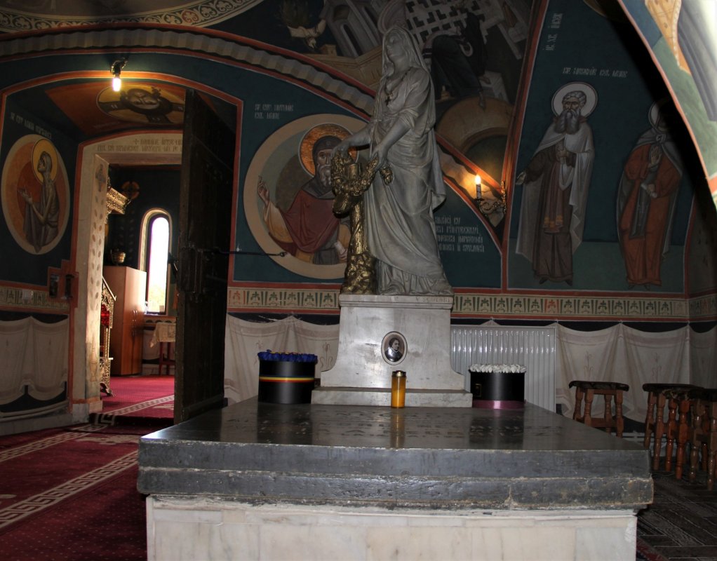 Biserica din Voineşti, moştenire a familiei Negruzzi 208484