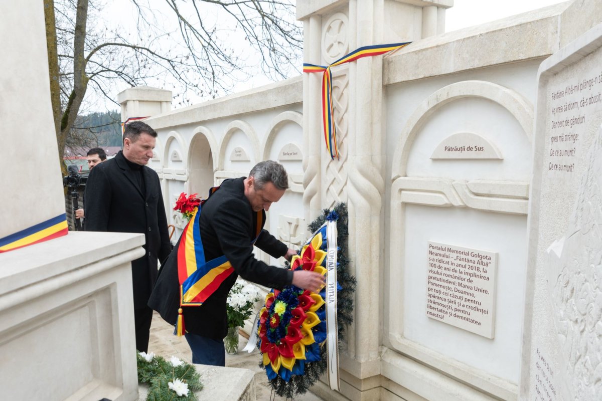 Comemorarea românilor uciși în masacrul de la Fântâna Albă 208577