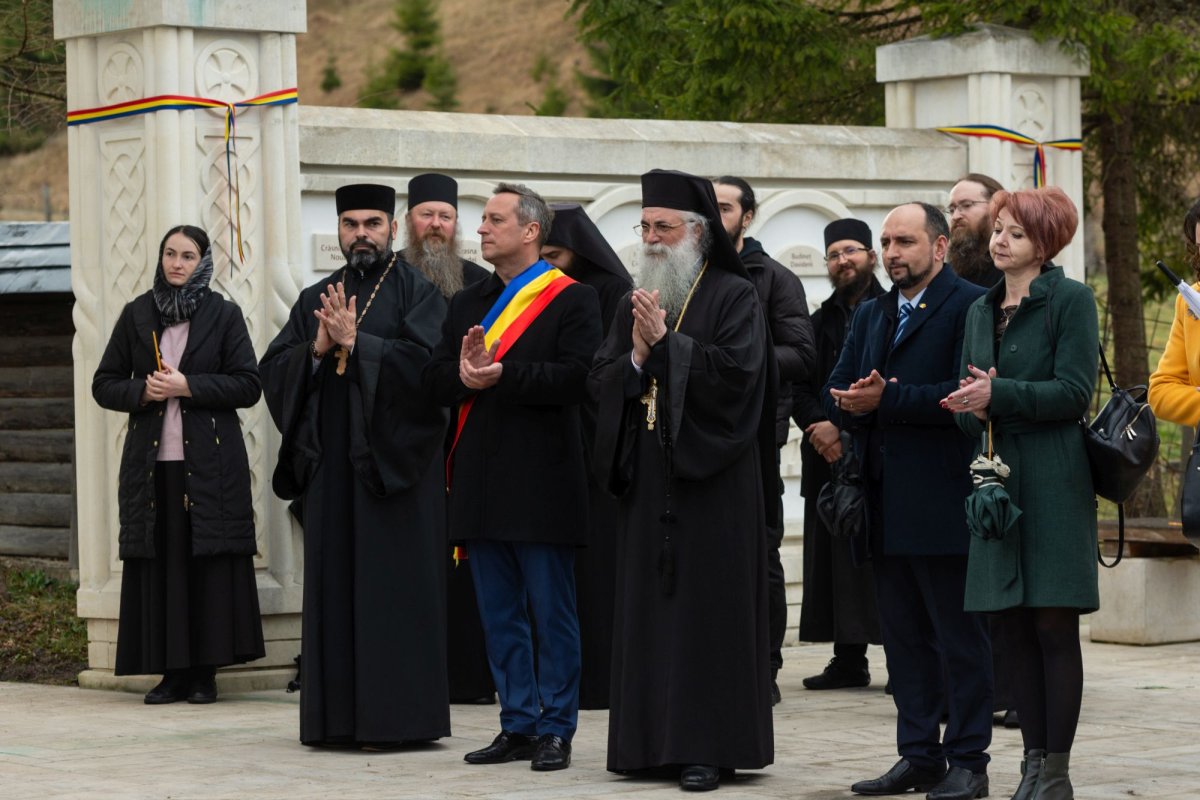 Comemorarea românilor uciși în masacrul de la Fântâna Albă 208590