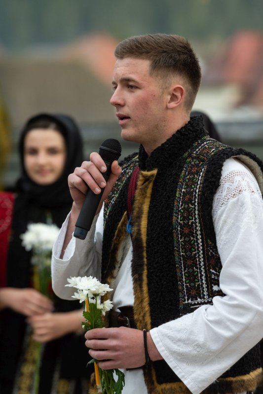 Comemorarea românilor uciși în masacrul de la Fântâna Albă 208595