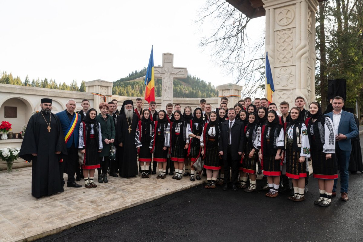 Comemorarea românilor uciși în masacrul de la Fântâna Albă 208599