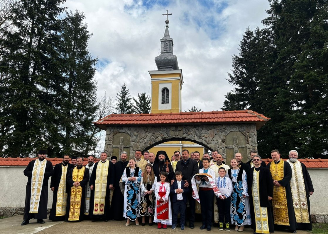 Rugăciune pentru cei adormiți în întreaga Episcopie a Caransebeșului 208617