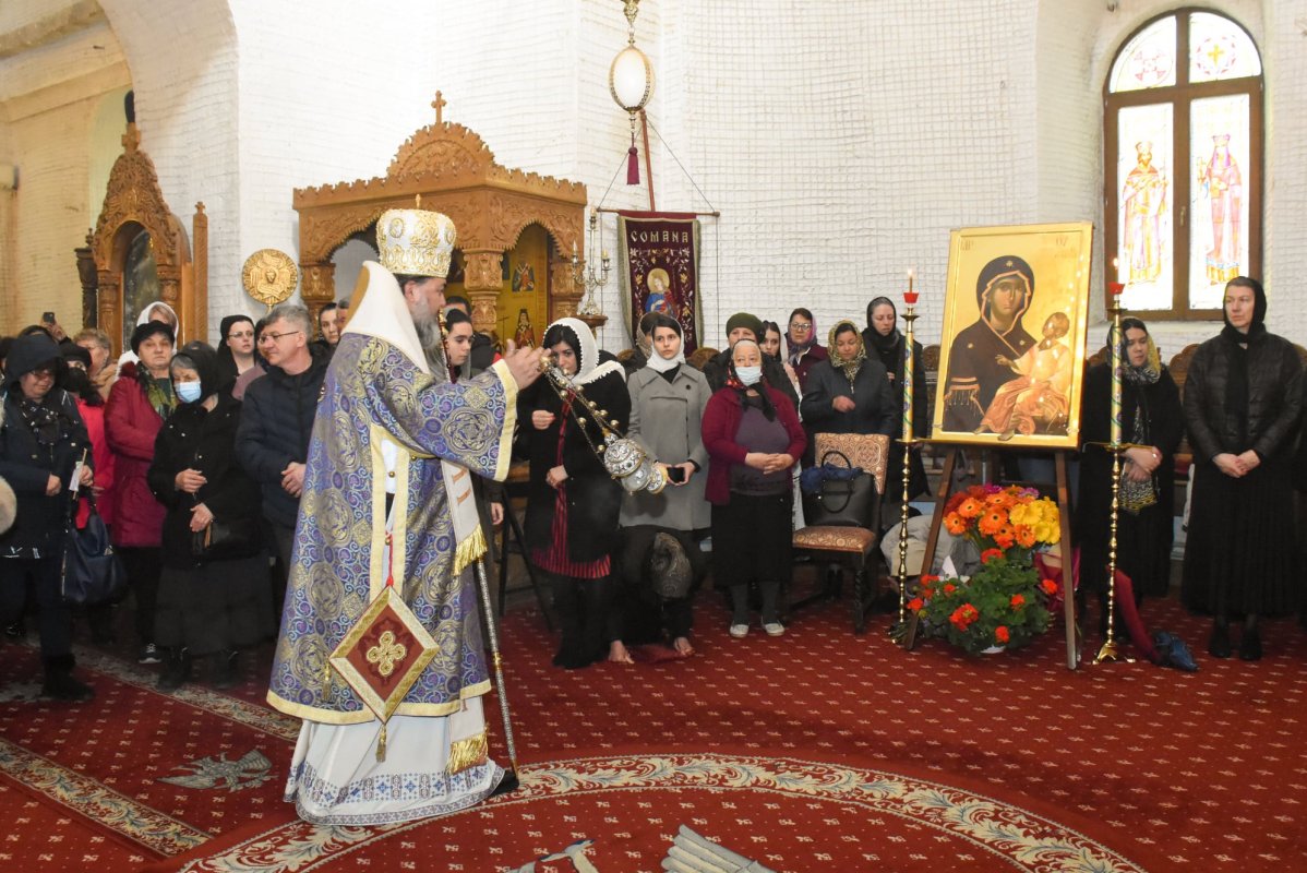 Slujiri misionare ale ierarhilor din Muntenia și Dobrogea 208693