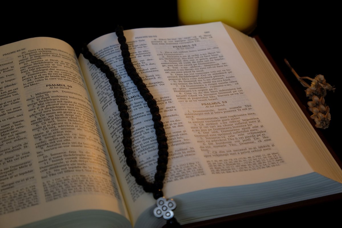 Sfintele slujbe din zilele de rând - inima Postului Mare 209015