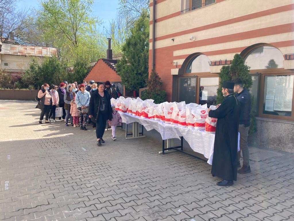 Ziua Internațională a Romilor, marcată la Parohia Mărcuța din Capitală 209082