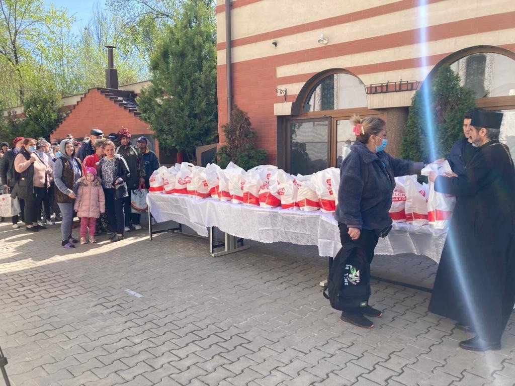 Ziua Internațională a Romilor, marcată la Parohia Mărcuța din Capitală 209085