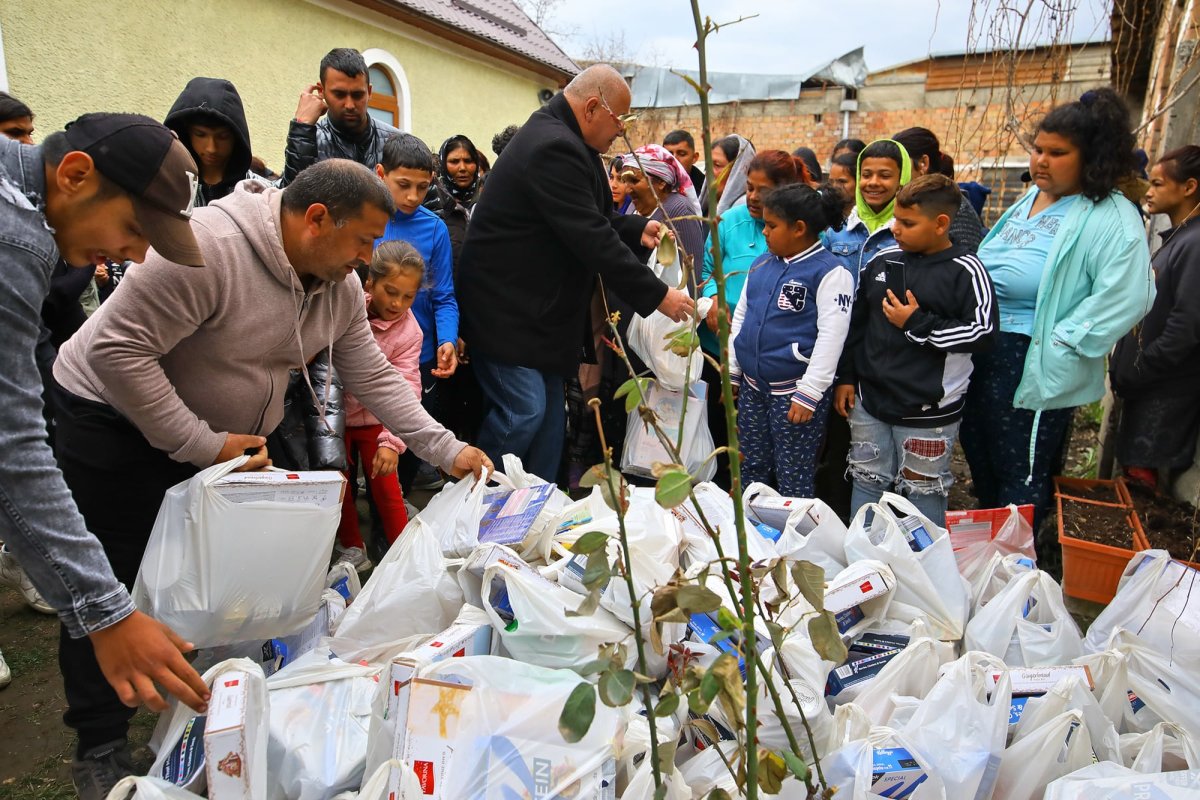 Binecuvântare arhierească în Parohia misionară Turda-Fabrici 209278