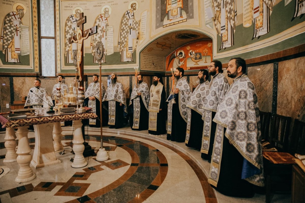 Peste 600 de participanţi la pelerinajul Tinerilor pe jos de la Iclod la Nicula 209269