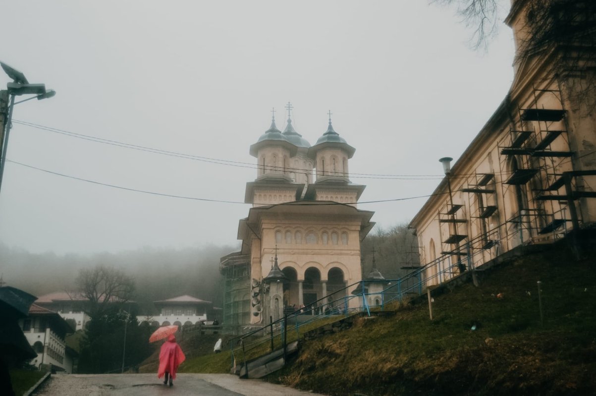 Peste 600 de participanţi la pelerinajul Tinerilor pe jos de la Iclod la Nicula 209270