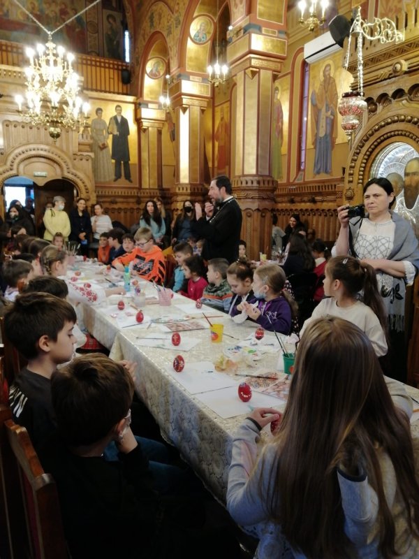 Atelier de creație la Parohia „Buna Vestire”-Belu din București 209508