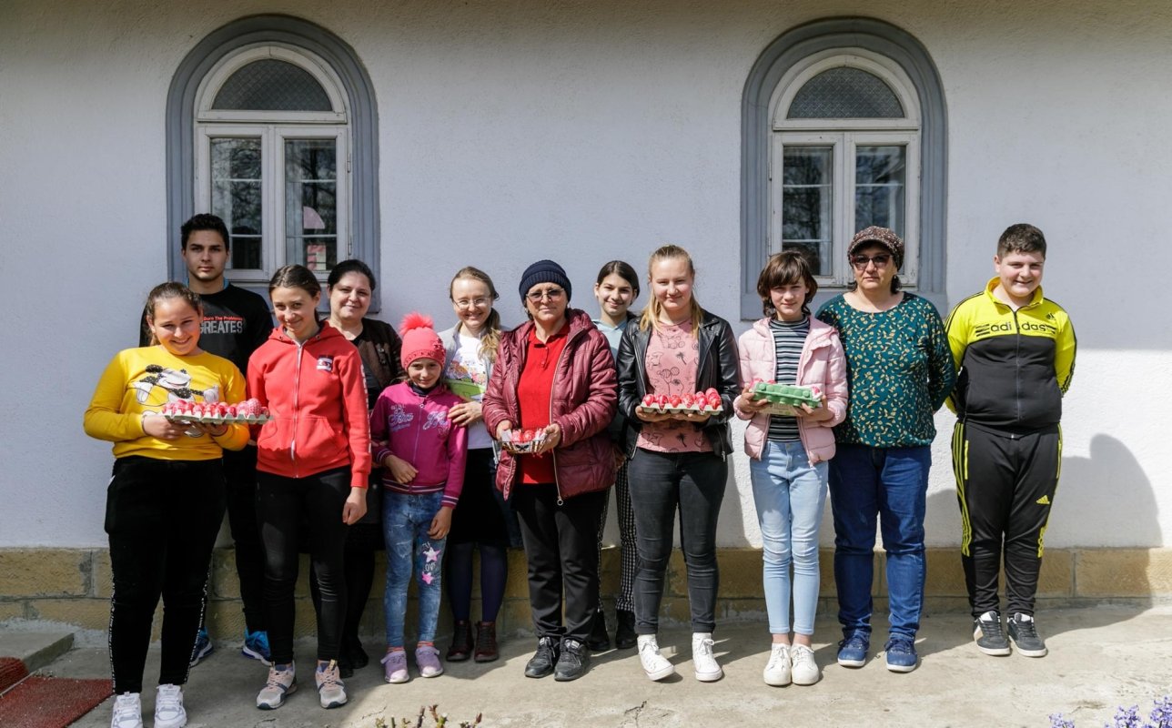 Atelier de încondeiat ouă la Parohia Satu Nou‑Șcheia 209558