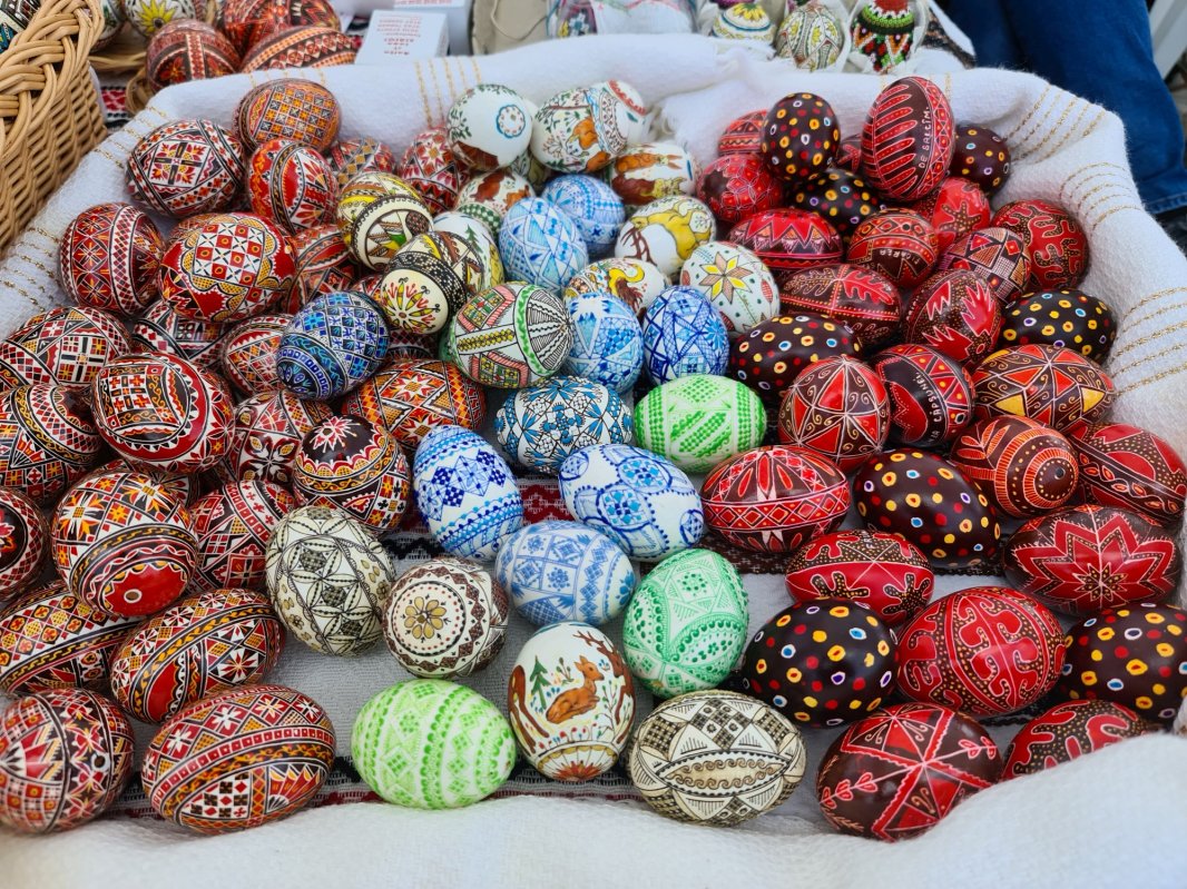 Paștile, o poveste scrisă pe coaja fragilă de ou 209492